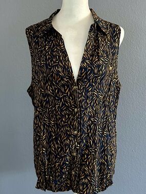 Cozy Co NWT M Button-up Tank Top